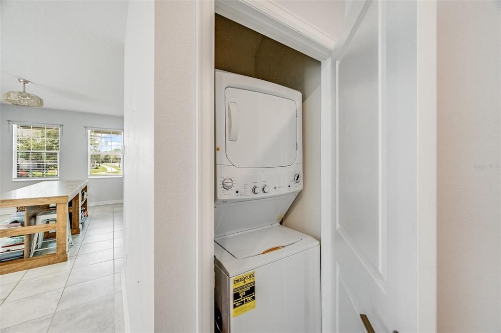 For Sale: $520,000 (5 beds, 3 baths, 3438 Square Feet)
