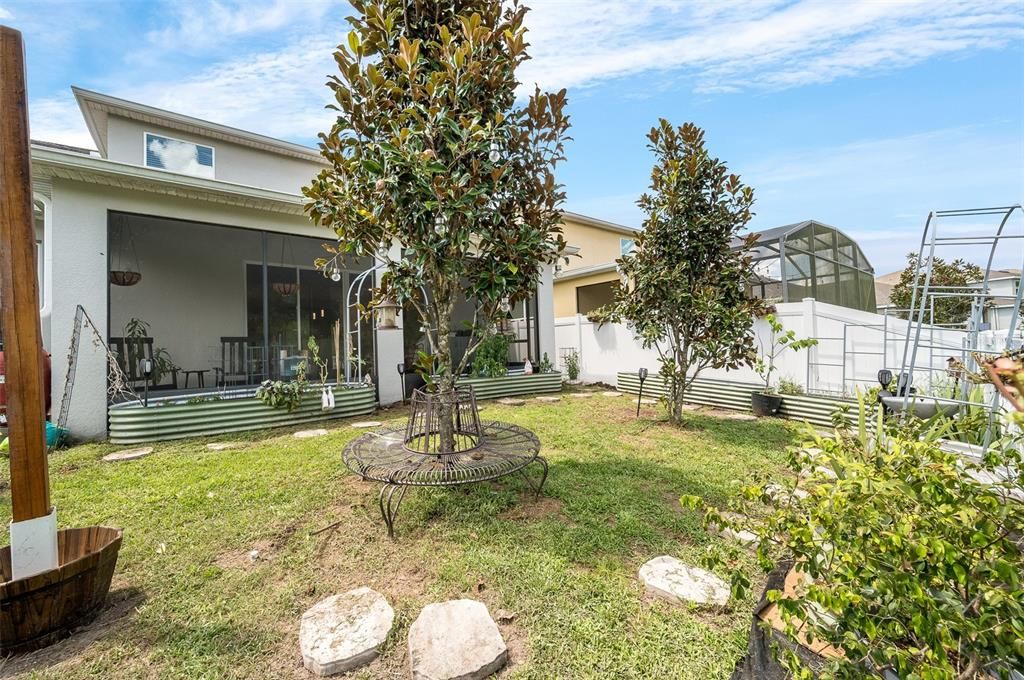 For Sale: $520,000 (5 beds, 3 baths, 3438 Square Feet)