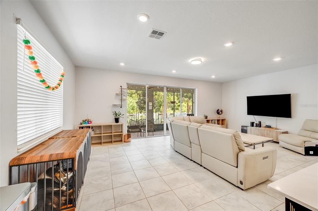 For Sale: $520,000 (5 beds, 3 baths, 3438 Square Feet)