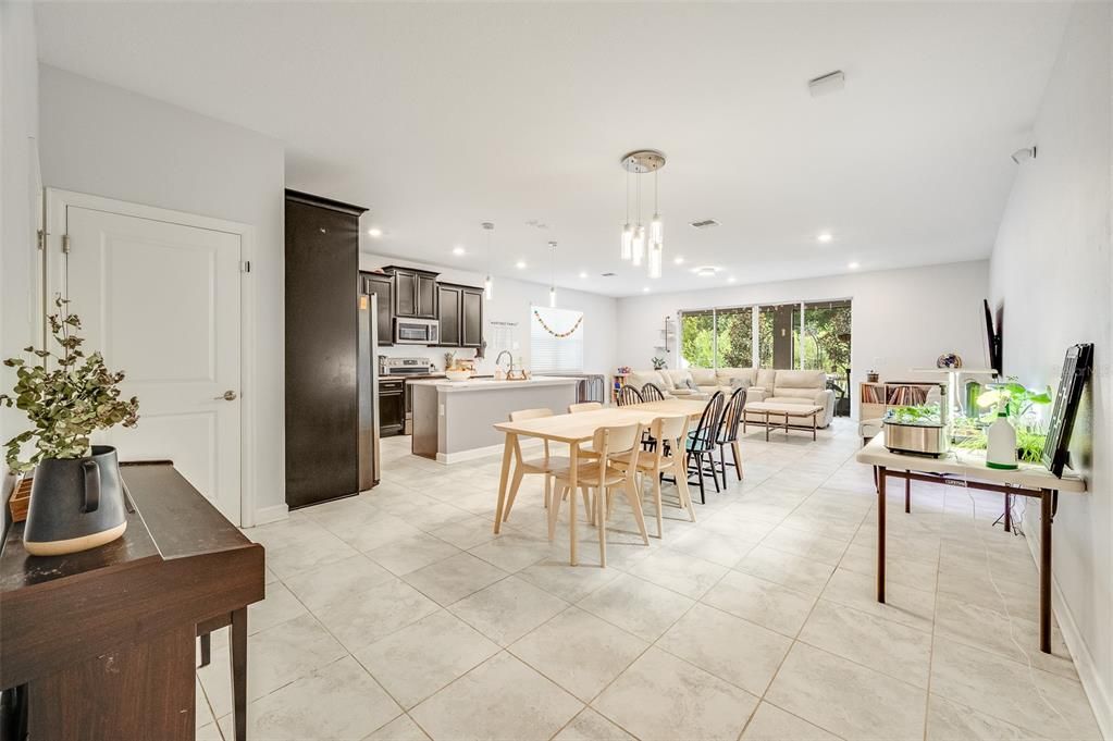 For Sale: $520,000 (5 beds, 3 baths, 3438 Square Feet)