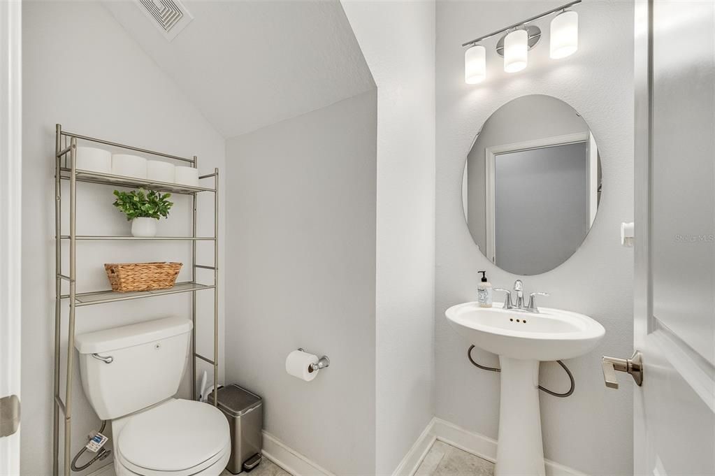 For Sale: $520,000 (5 beds, 3 baths, 3438 Square Feet)