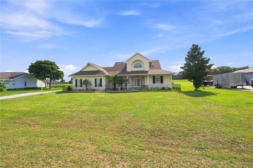 For Sale: $360,000 (3 beds, 3 baths, 2006 Square Feet)