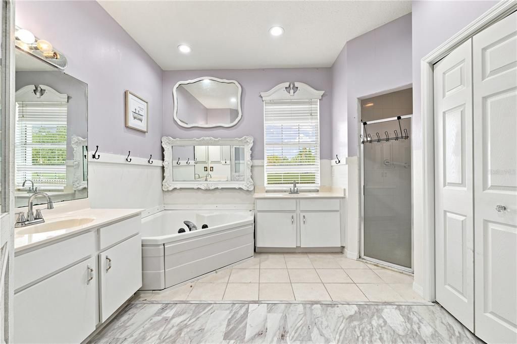 For Sale: $360,000 (3 beds, 3 baths, 2006 Square Feet)