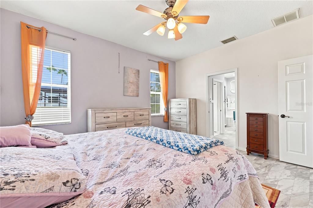 For Sale: $360,000 (3 beds, 3 baths, 2006 Square Feet)