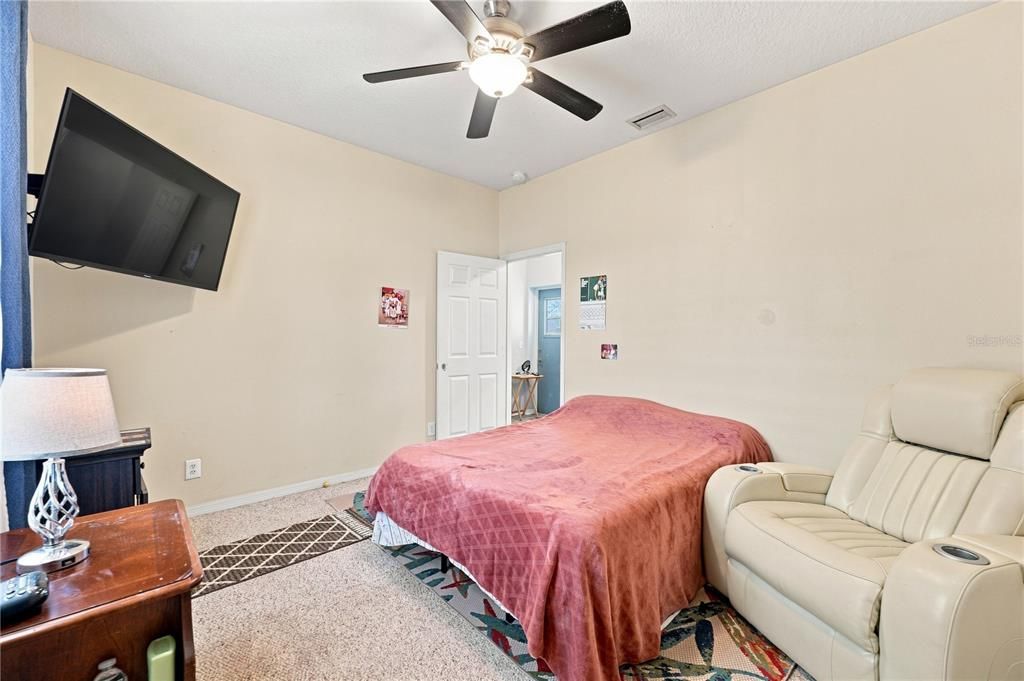 For Sale: $360,000 (3 beds, 3 baths, 2006 Square Feet)