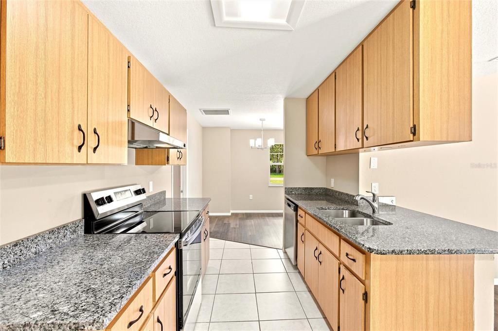 For Sale: $370,000 (3 beds, 2 baths, 1732 Square Feet)