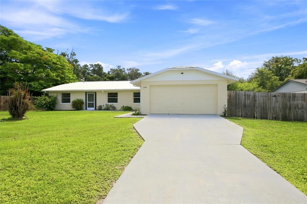 For Sale: $370,000 (3 beds, 2 baths, 1732 Square Feet)