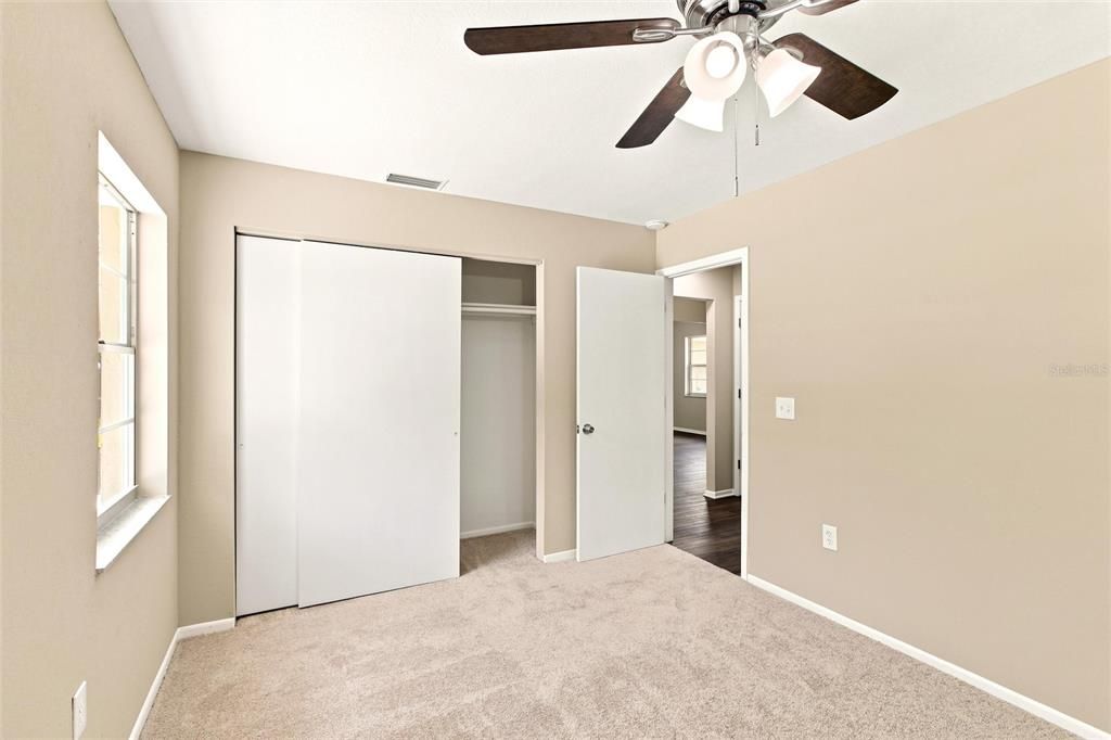 For Sale: $370,000 (3 beds, 2 baths, 1732 Square Feet)