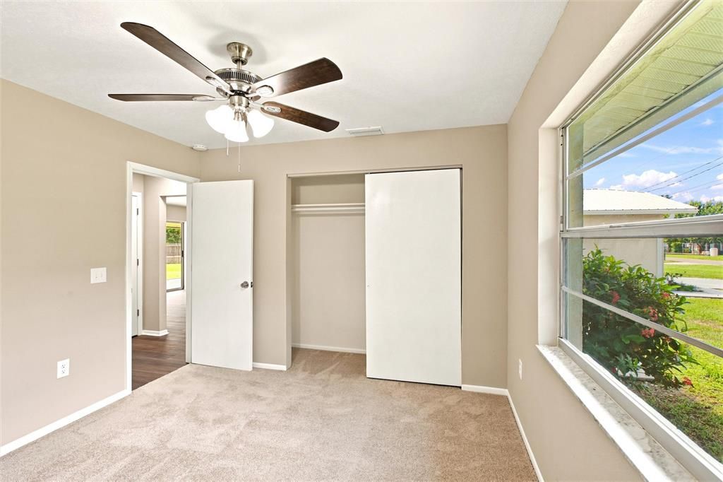 For Sale: $370,000 (3 beds, 2 baths, 1732 Square Feet)