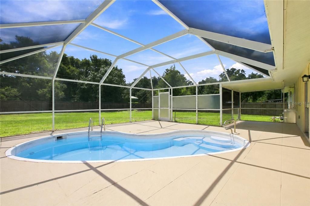 For Sale: $370,000 (3 beds, 2 baths, 1732 Square Feet)