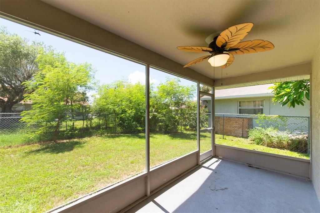 En Venta: $275,000 (2 camas, 1 baños, 907 Pies cuadrados)
