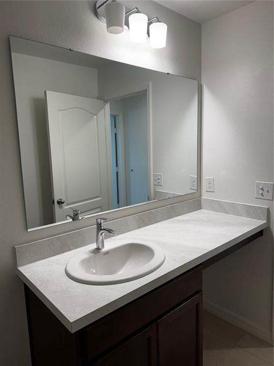 For Rent: $2,395 (3 beds, 2 baths, 1541 Square Feet)