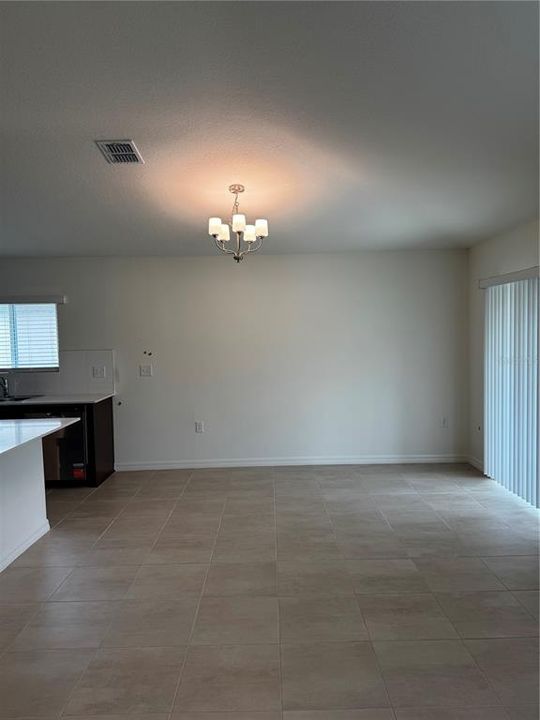 For Rent: $2,395 (3 beds, 2 baths, 1541 Square Feet)