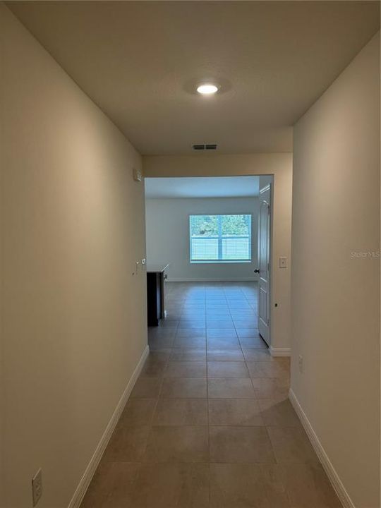 For Rent: $2,395 (3 beds, 2 baths, 1541 Square Feet)
