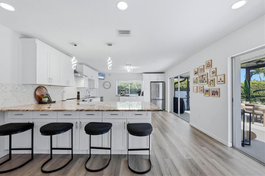 For Sale: $1,979,000 (3 beds, 2 baths, 1863 Square Feet)