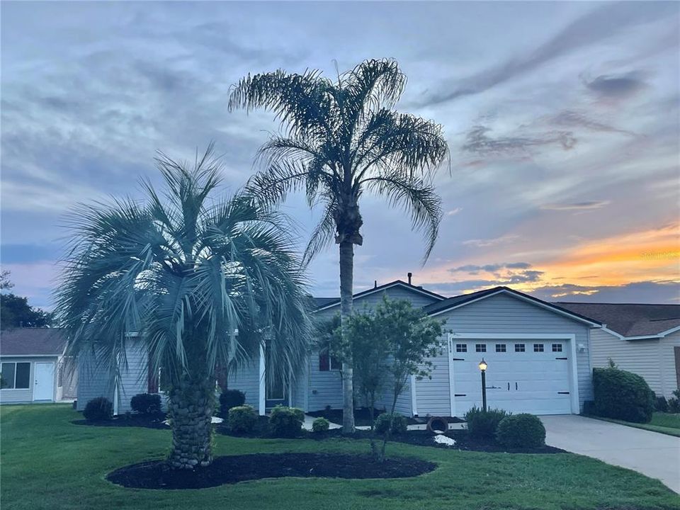 For Sale: $298,700 (3 beds, 2 baths, 1256 Square Feet)