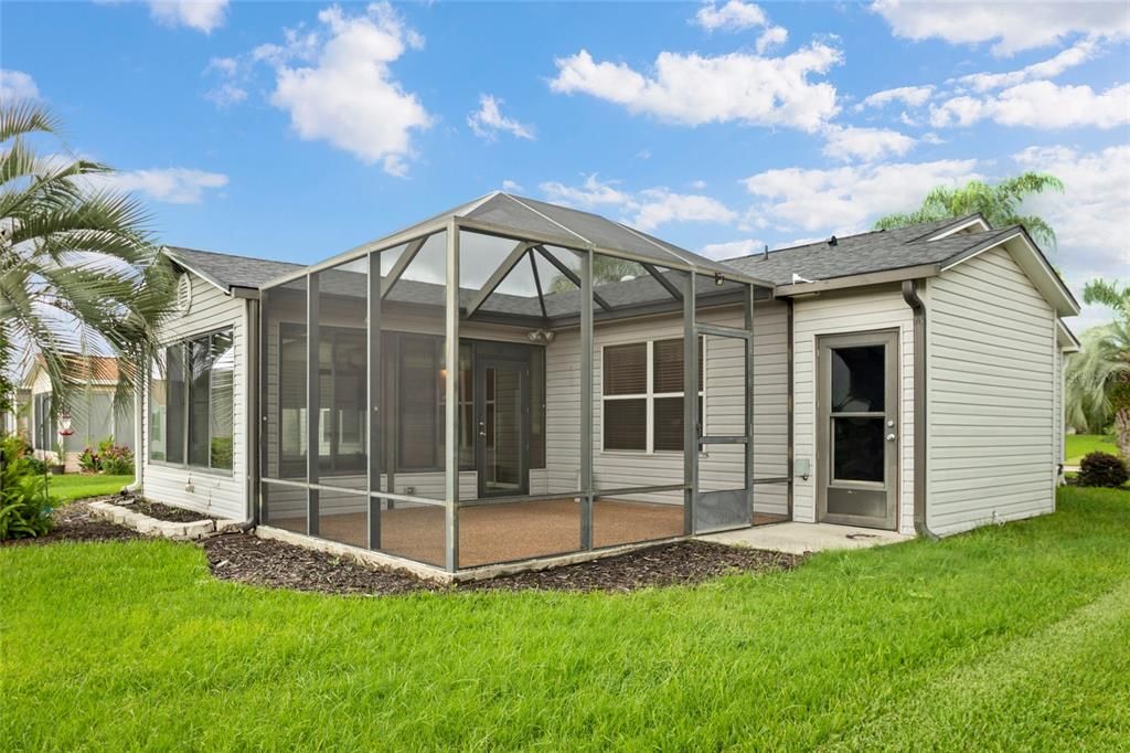 For Sale: $298,700 (3 beds, 2 baths, 1256 Square Feet)