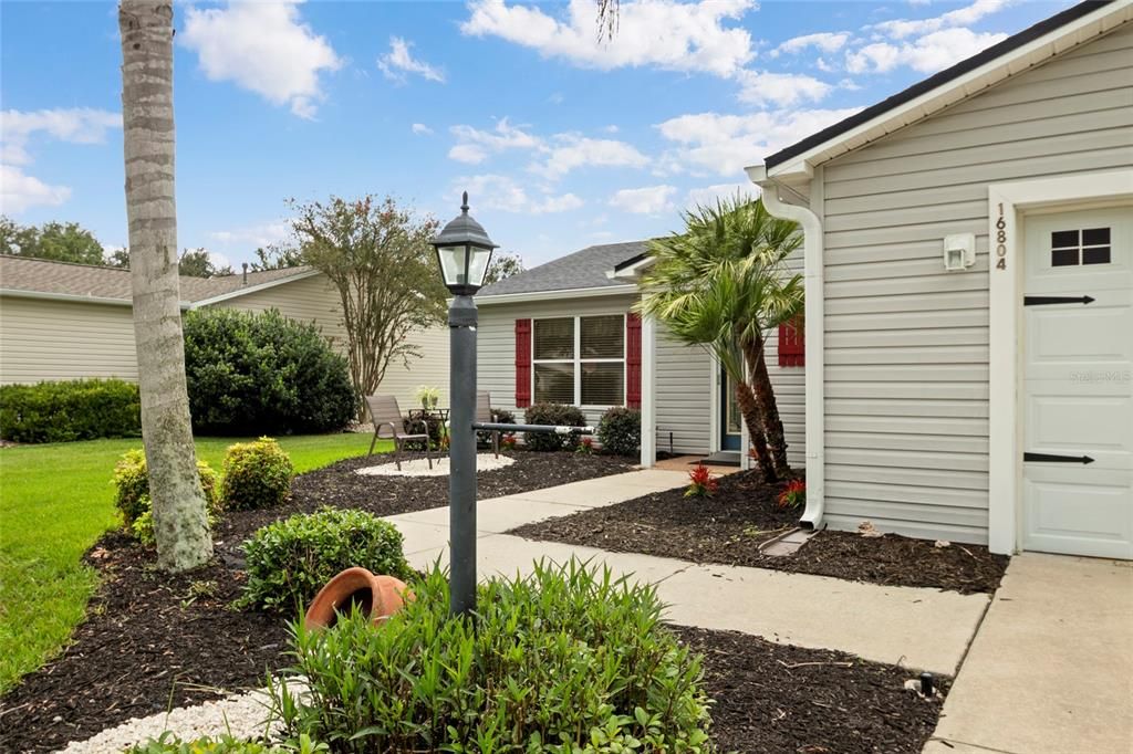 For Sale: $298,700 (3 beds, 2 baths, 1256 Square Feet)