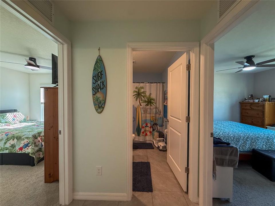 For Sale: $425,000 (4 beds, 2 baths, 1828 Square Feet)