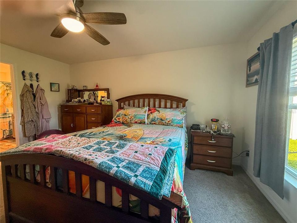 For Sale: $425,000 (4 beds, 2 baths, 1828 Square Feet)