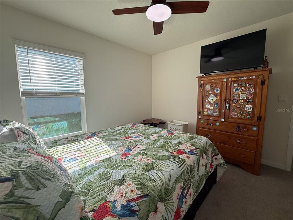 For Sale: $425,000 (4 beds, 2 baths, 1828 Square Feet)