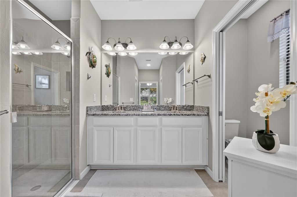 For Sale: $370,000 (2 beds, 2 baths, 1528 Square Feet)