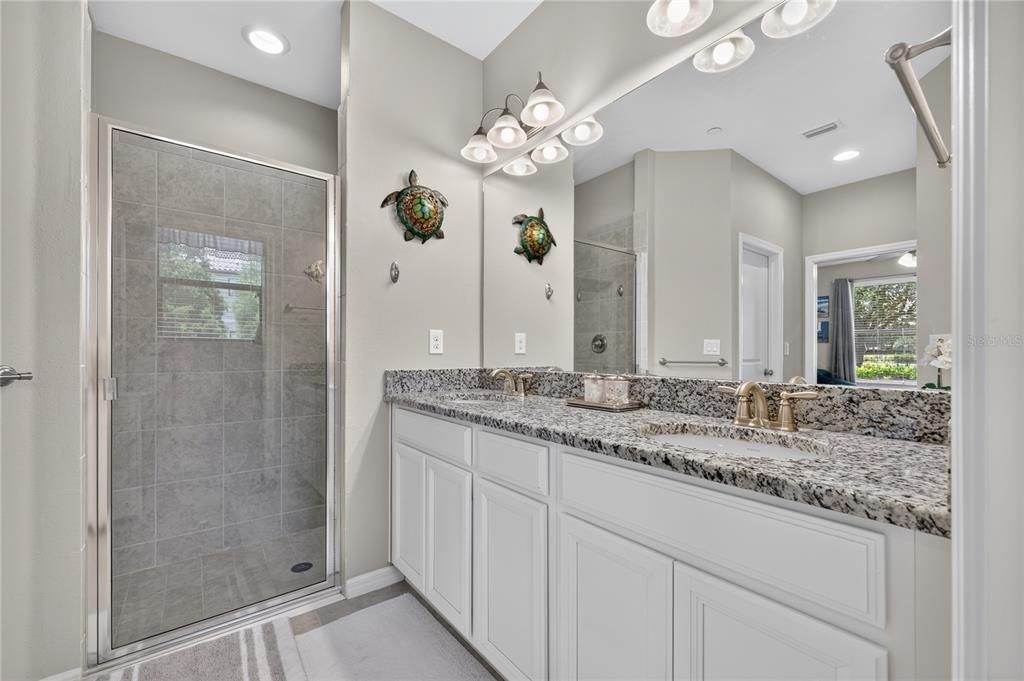 For Sale: $370,000 (2 beds, 2 baths, 1528 Square Feet)