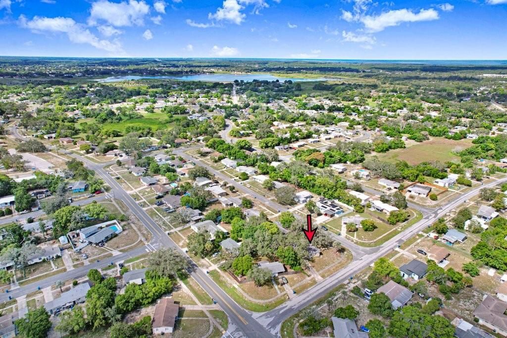 For Sale: $215,000 (2 beds, 1 baths, 890 Square Feet)