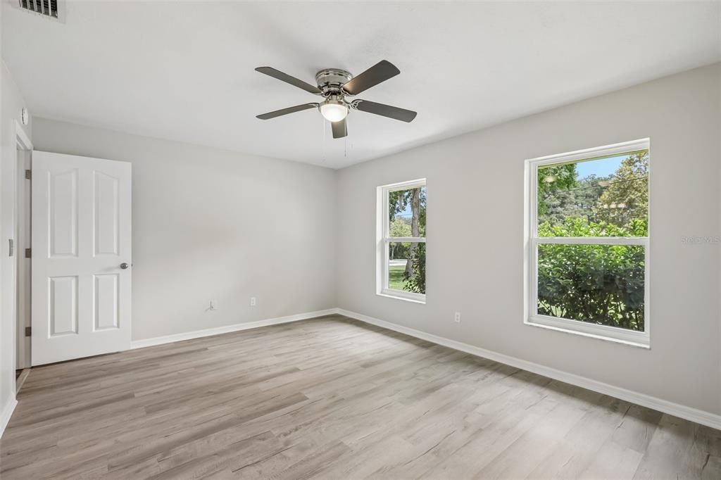 For Sale: $599,000 (3 beds, 3 baths, 2580 Square Feet)