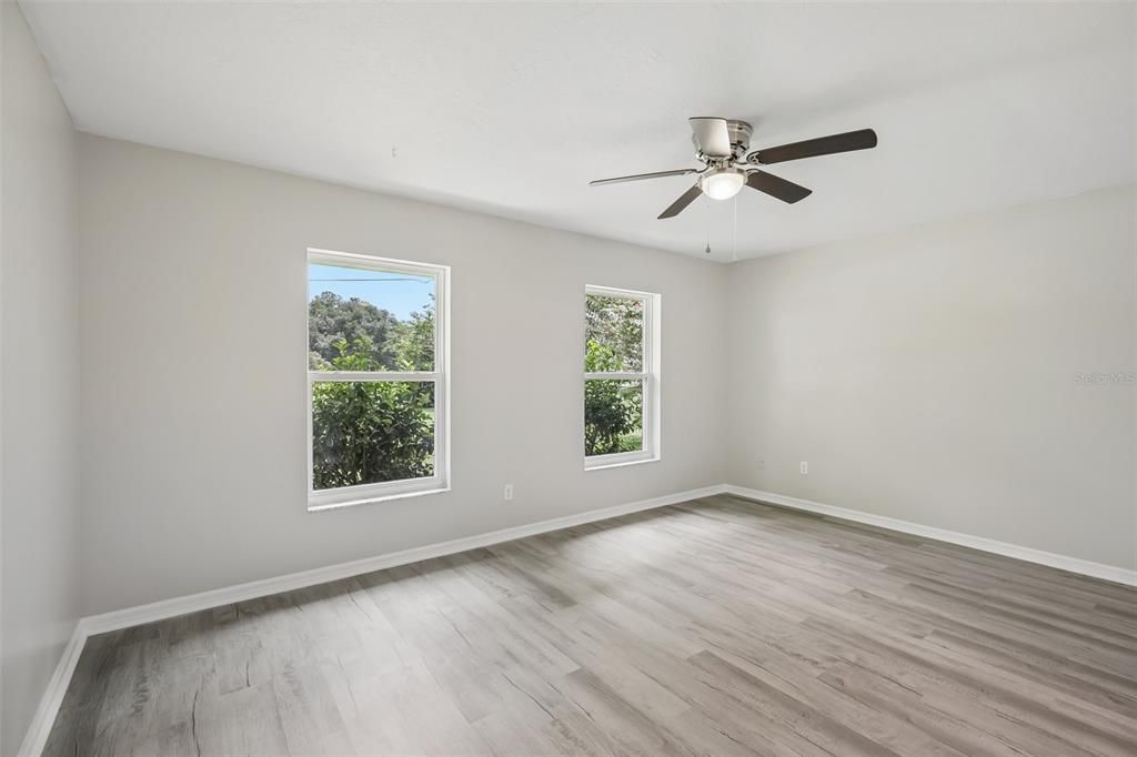 For Sale: $599,000 (3 beds, 3 baths, 2580 Square Feet)