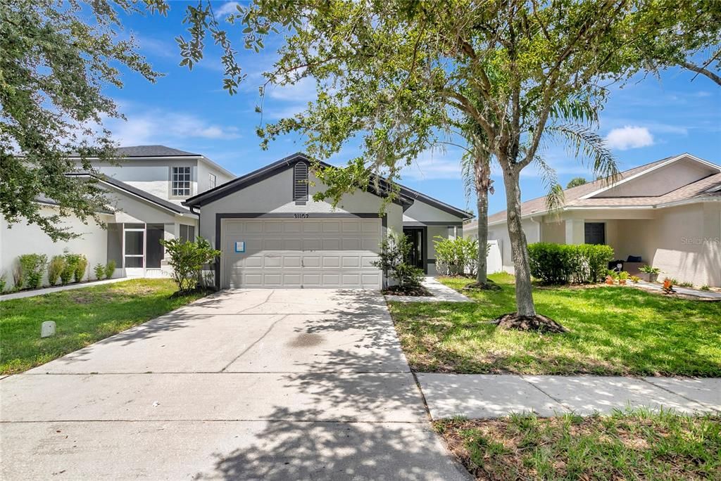For Sale: $299,900 (3 beds, 2 baths, 1300 Square Feet)