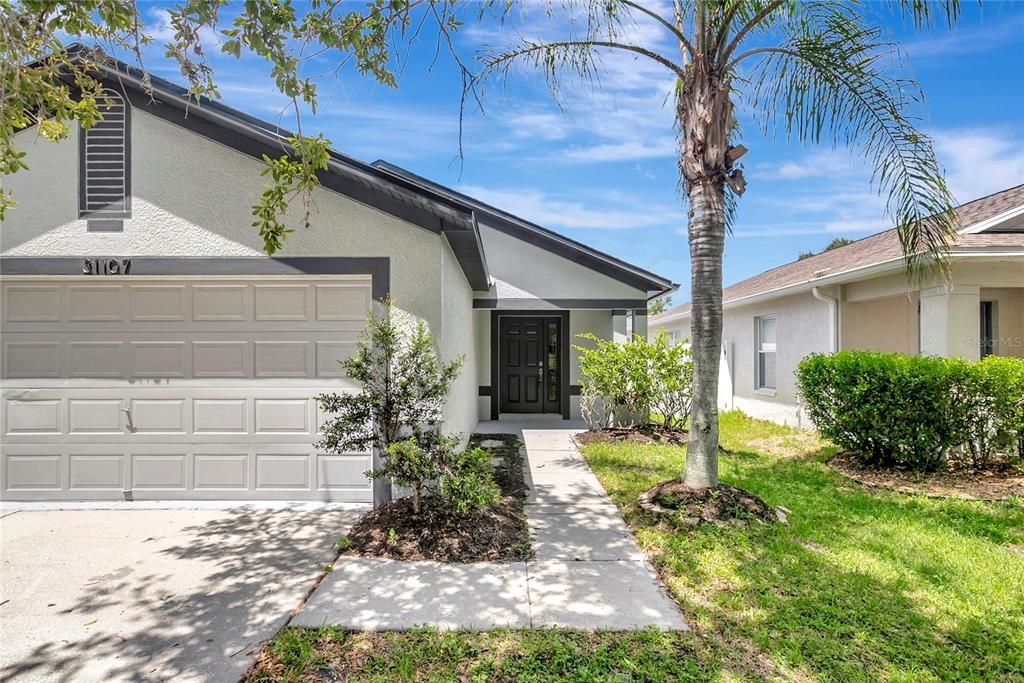 For Sale: $299,900 (3 beds, 2 baths, 1300 Square Feet)