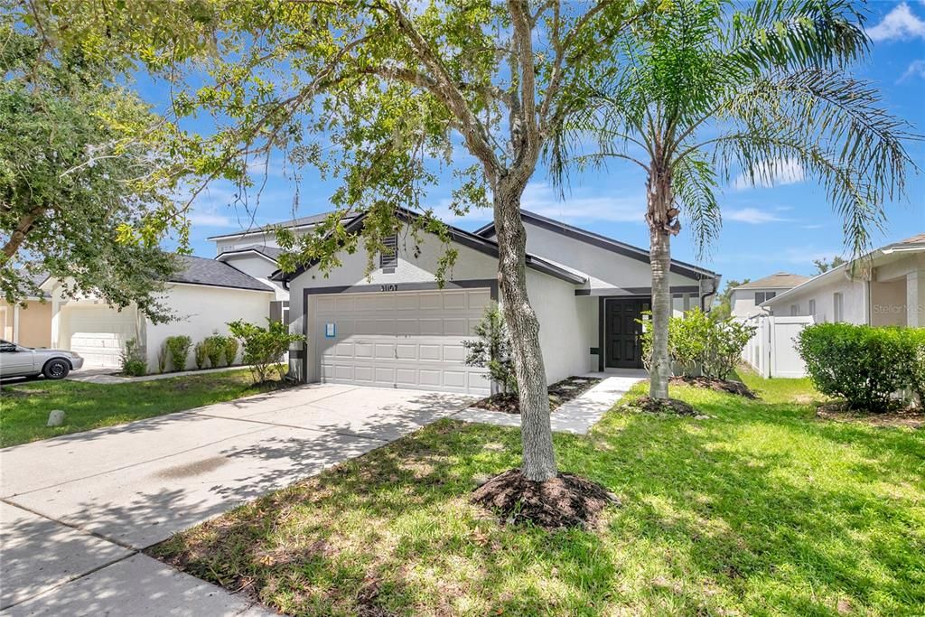 For Sale: $299,900 (3 beds, 2 baths, 1300 Square Feet)
