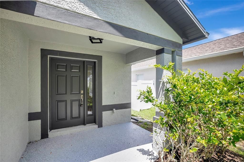 For Sale: $299,900 (3 beds, 2 baths, 1300 Square Feet)
