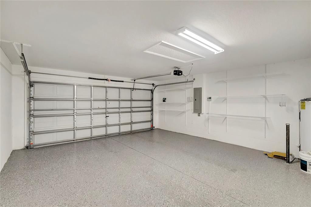 For Sale: $299,900 (3 beds, 2 baths, 1300 Square Feet)