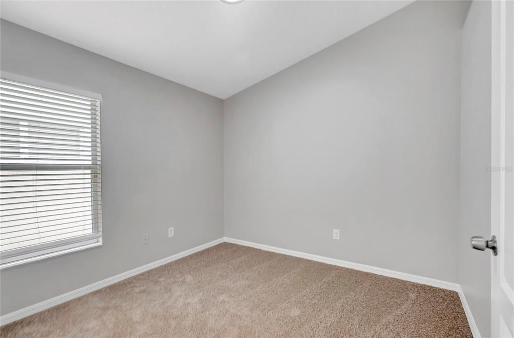 For Sale: $299,900 (3 beds, 2 baths, 1300 Square Feet)