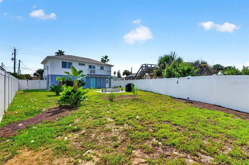 For Sale: $629,000 (3 beds, 2 baths, 1416 Square Feet)