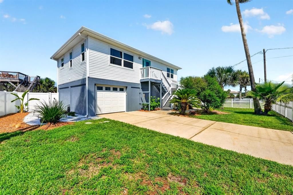 For Sale: $629,000 (3 beds, 2 baths, 1416 Square Feet)