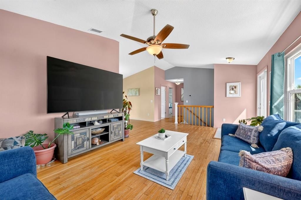 For Sale: $629,000 (3 beds, 2 baths, 1416 Square Feet)