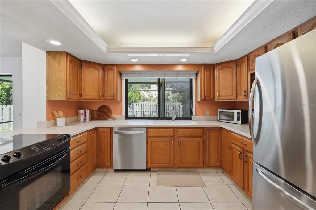 Active With Contract: $500,000 (3 beds, 2 baths, 1973 Square Feet)