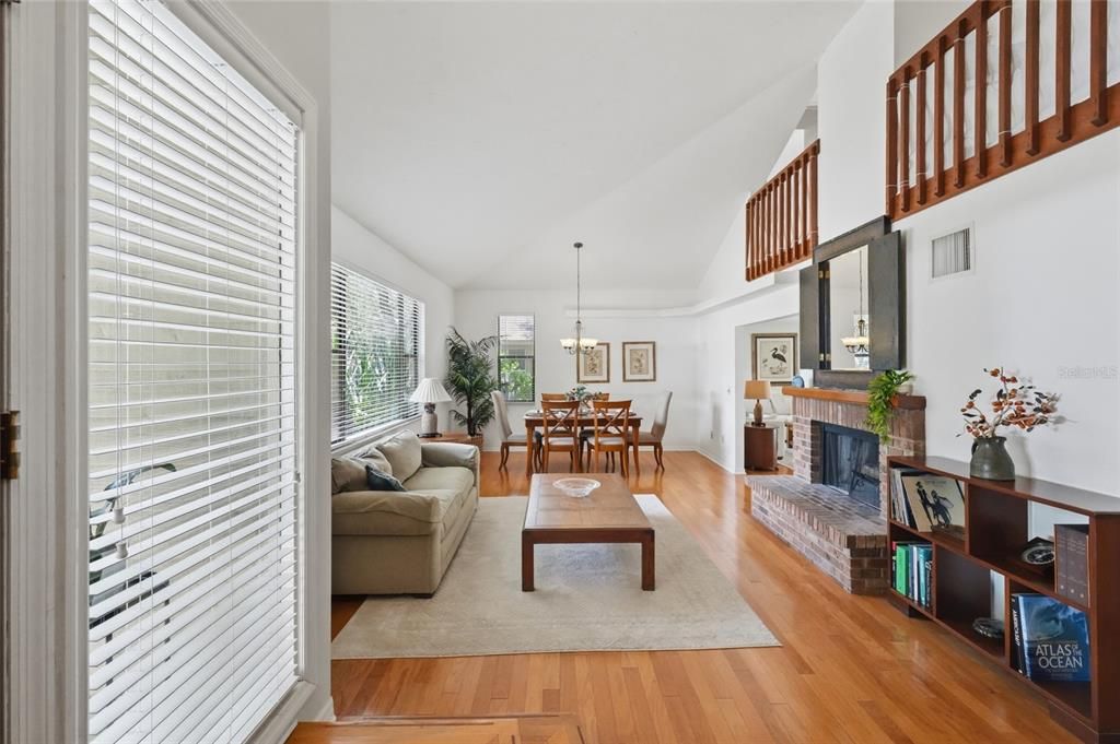 Active With Contract: $500,000 (3 beds, 2 baths, 1973 Square Feet)