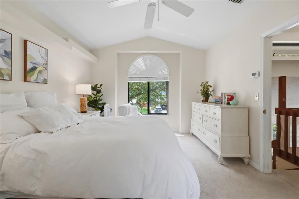 Active With Contract: $500,000 (3 beds, 2 baths, 1973 Square Feet)