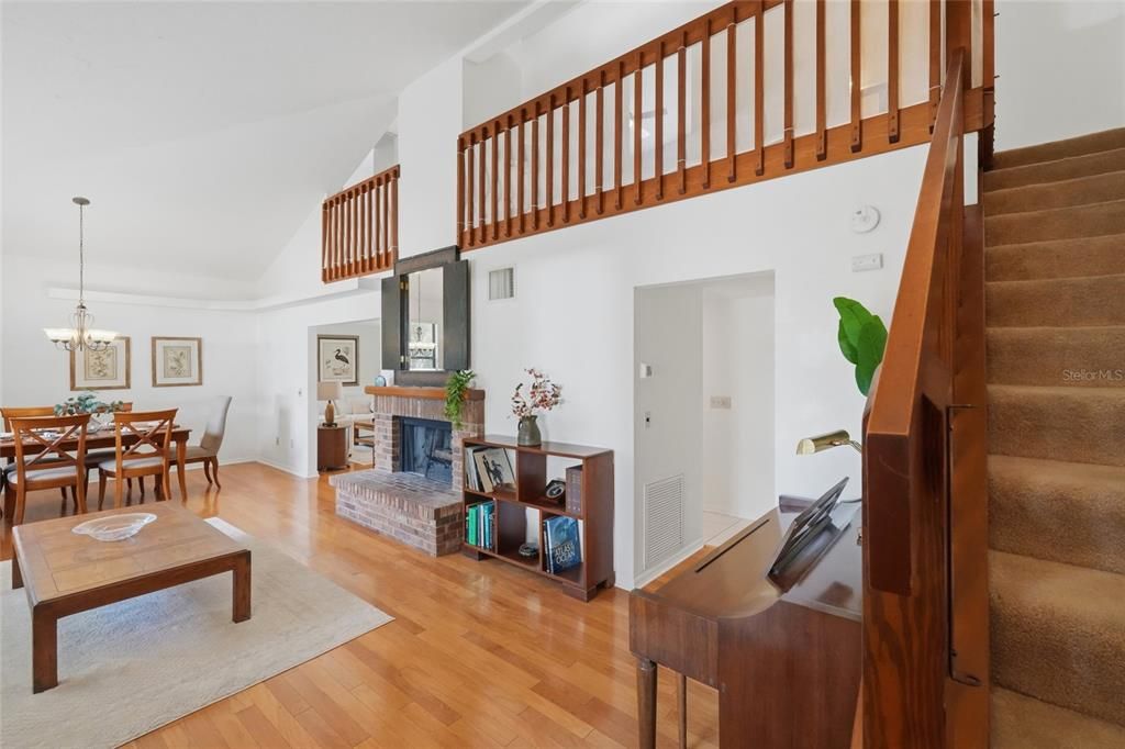 Active With Contract: $500,000 (3 beds, 2 baths, 1973 Square Feet)