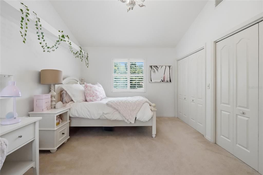 Active With Contract: $500,000 (3 beds, 2 baths, 1973 Square Feet)