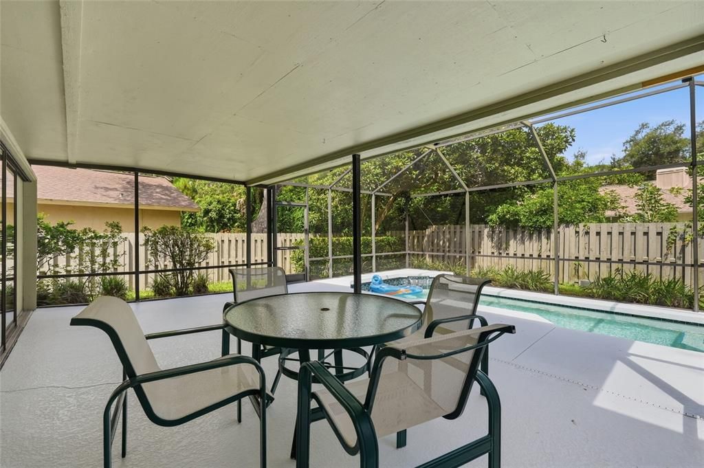 Active With Contract: $500,000 (3 beds, 2 baths, 1973 Square Feet)