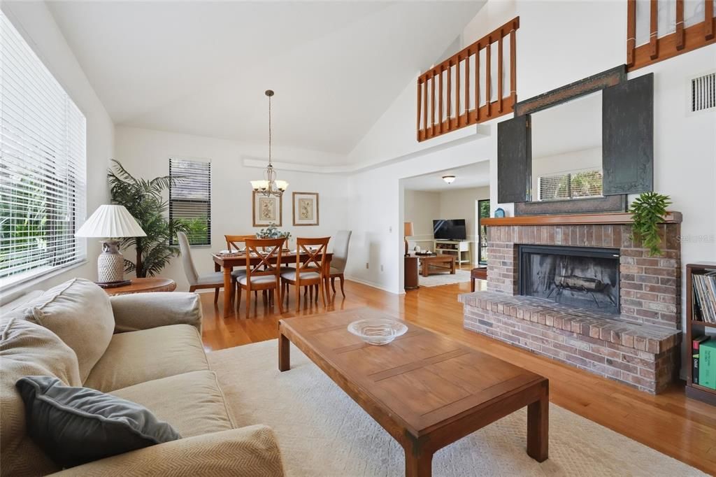 Active With Contract: $500,000 (3 beds, 2 baths, 1973 Square Feet)