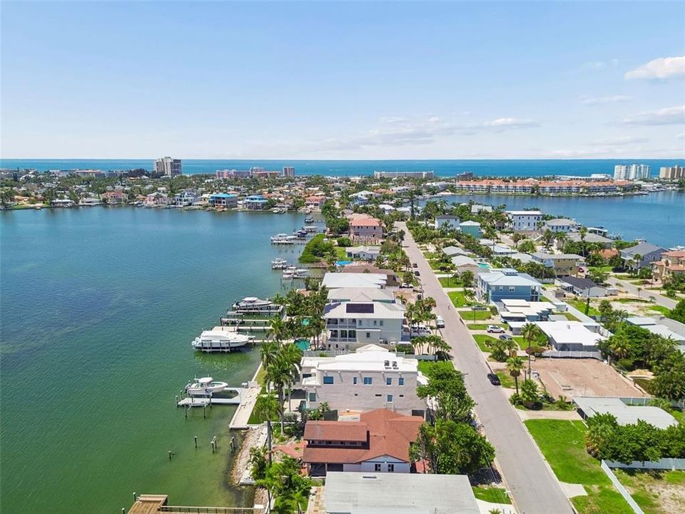 En Venta: $1,450,000 (3 camas, 2 baños, 2046 Pies cuadrados)