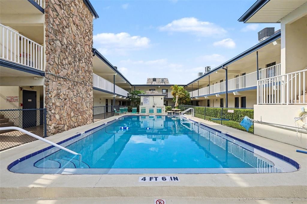 For Sale: $88,999 (1 beds, 1 baths, 523 Square Feet)