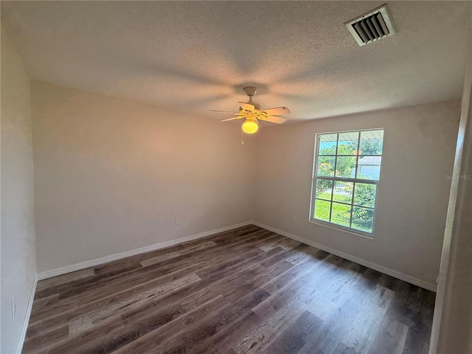 For Rent: $1,400 (2 beds, 2 baths, 948 Square Feet)