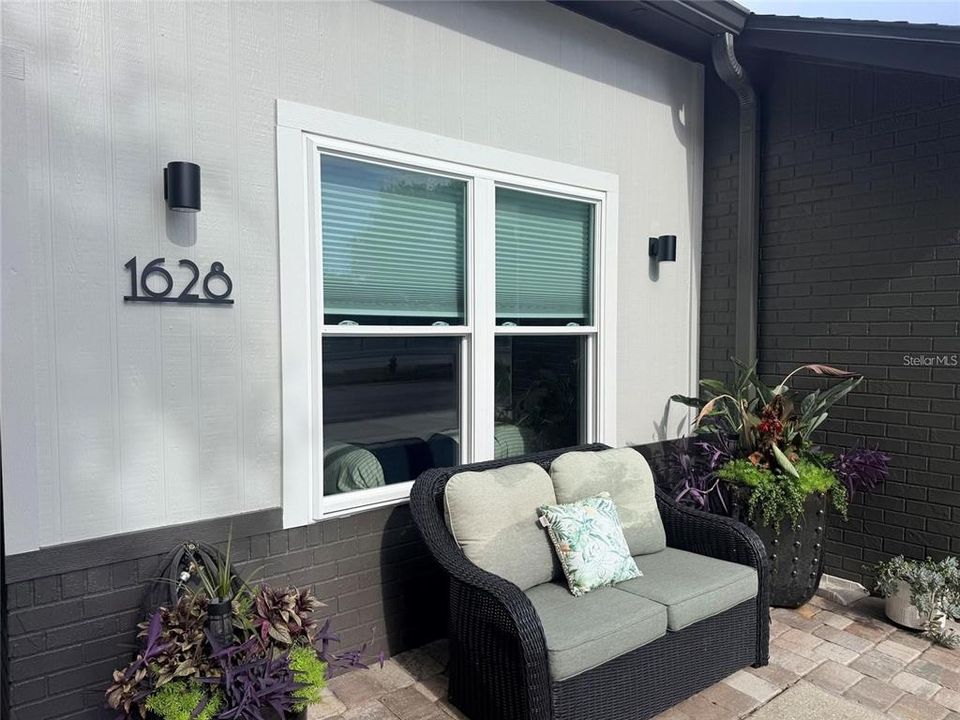 For Sale: $234,900 (3 beds, 2 baths, 1287 Square Feet)